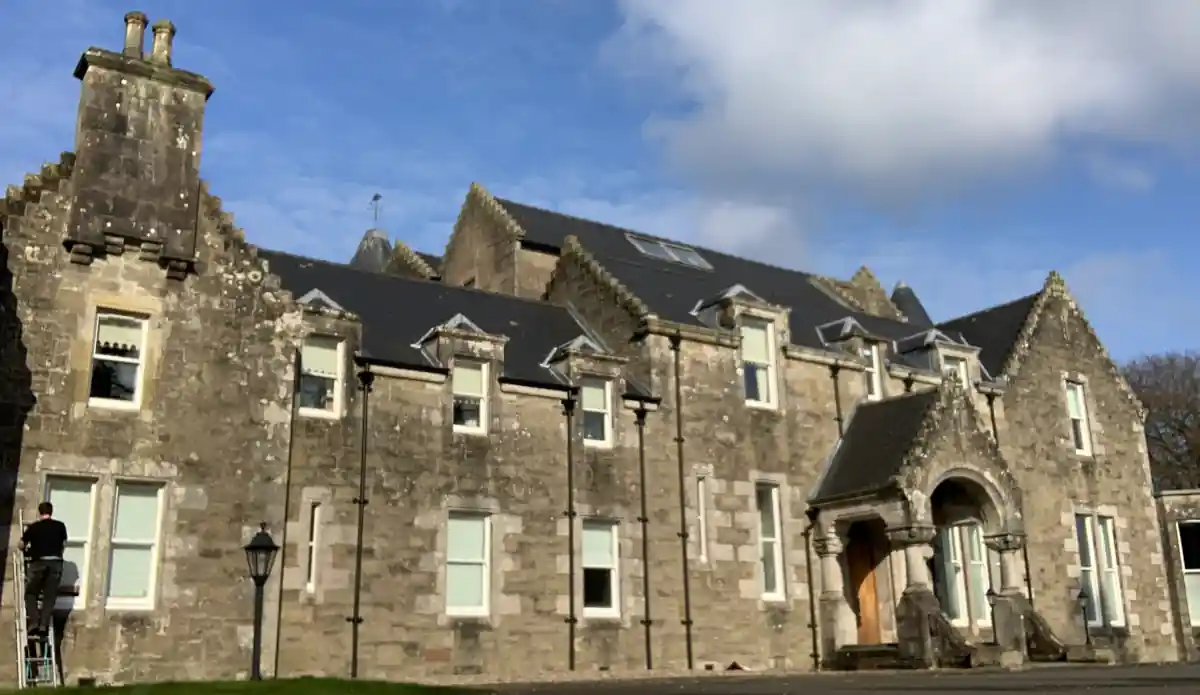 Professional Sash Window Painting of Lomond Castle near Glasgow